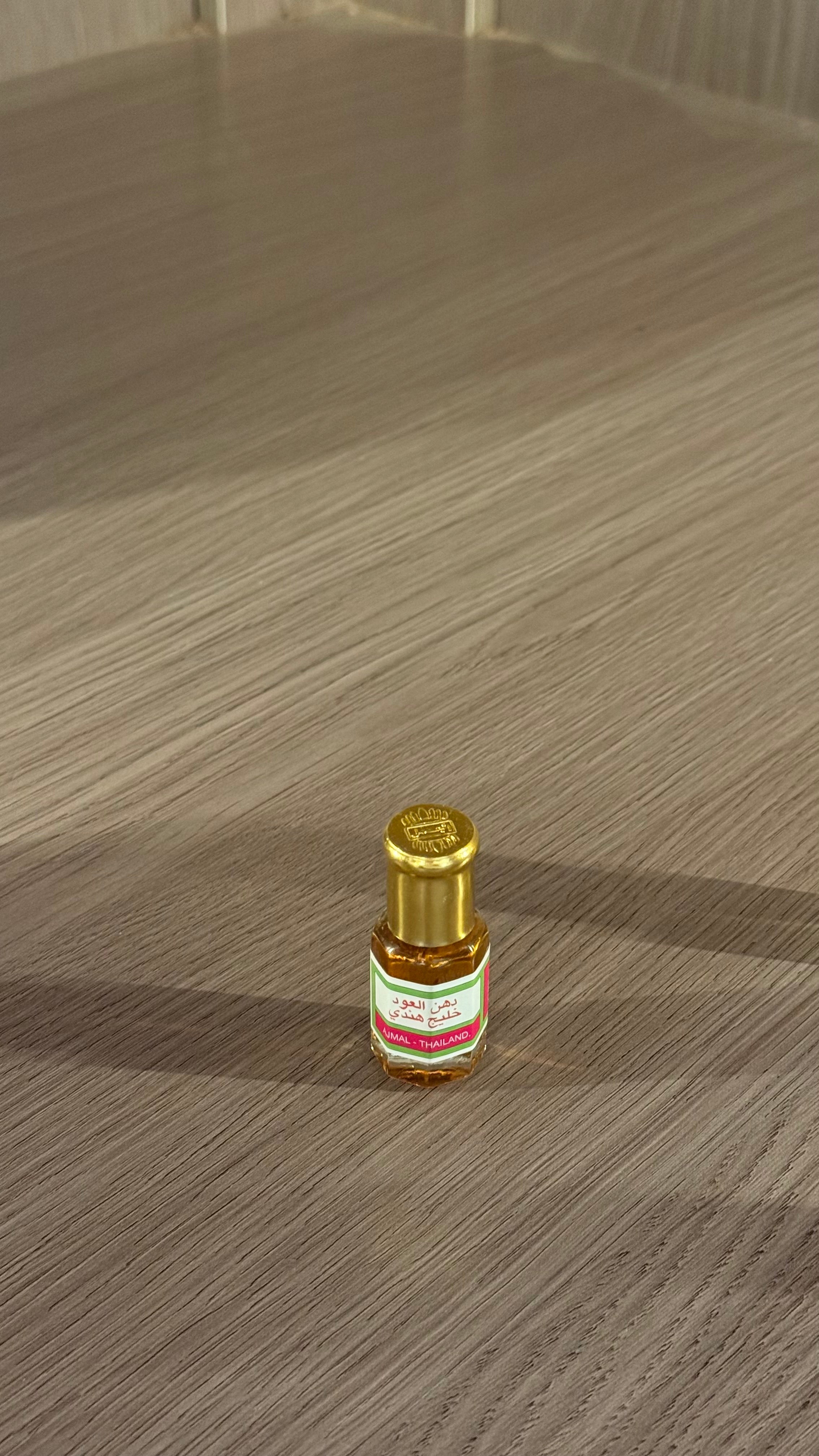 دهن عود الخليج الهندي بحجم نص تولة