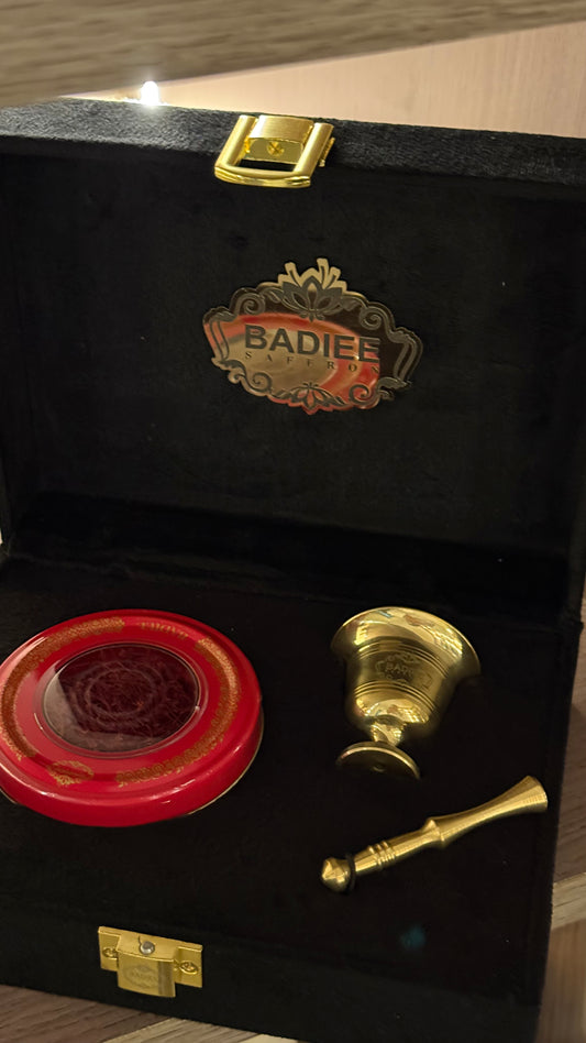 بكس زعفران مع المنحاس