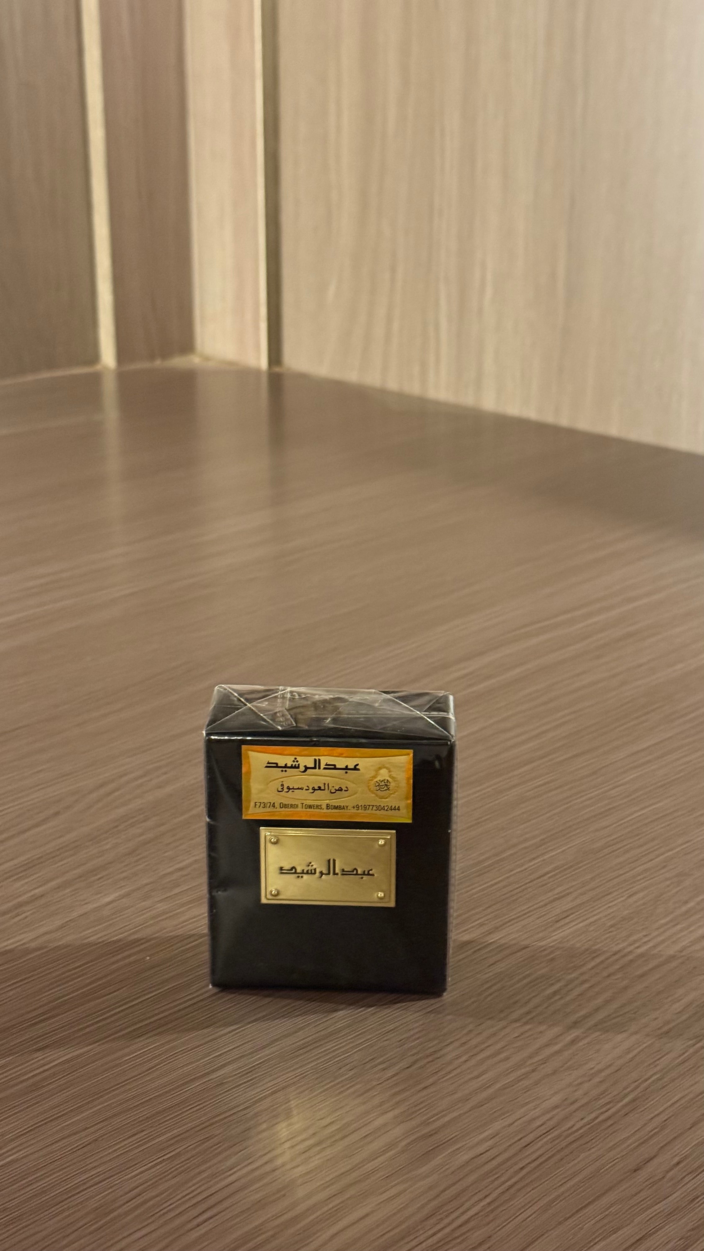 دهن عود سيوفي بحجم ربع توله (٣مل)