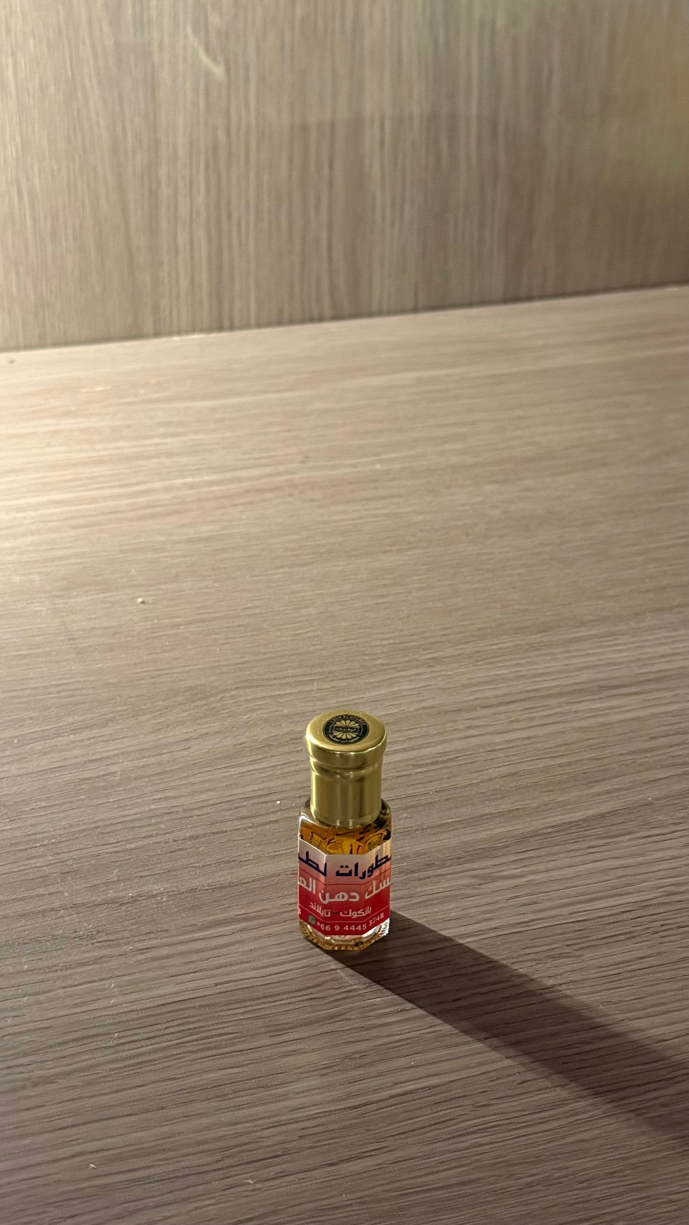 مسك دهن عود بحجم نص توله (٦مل)