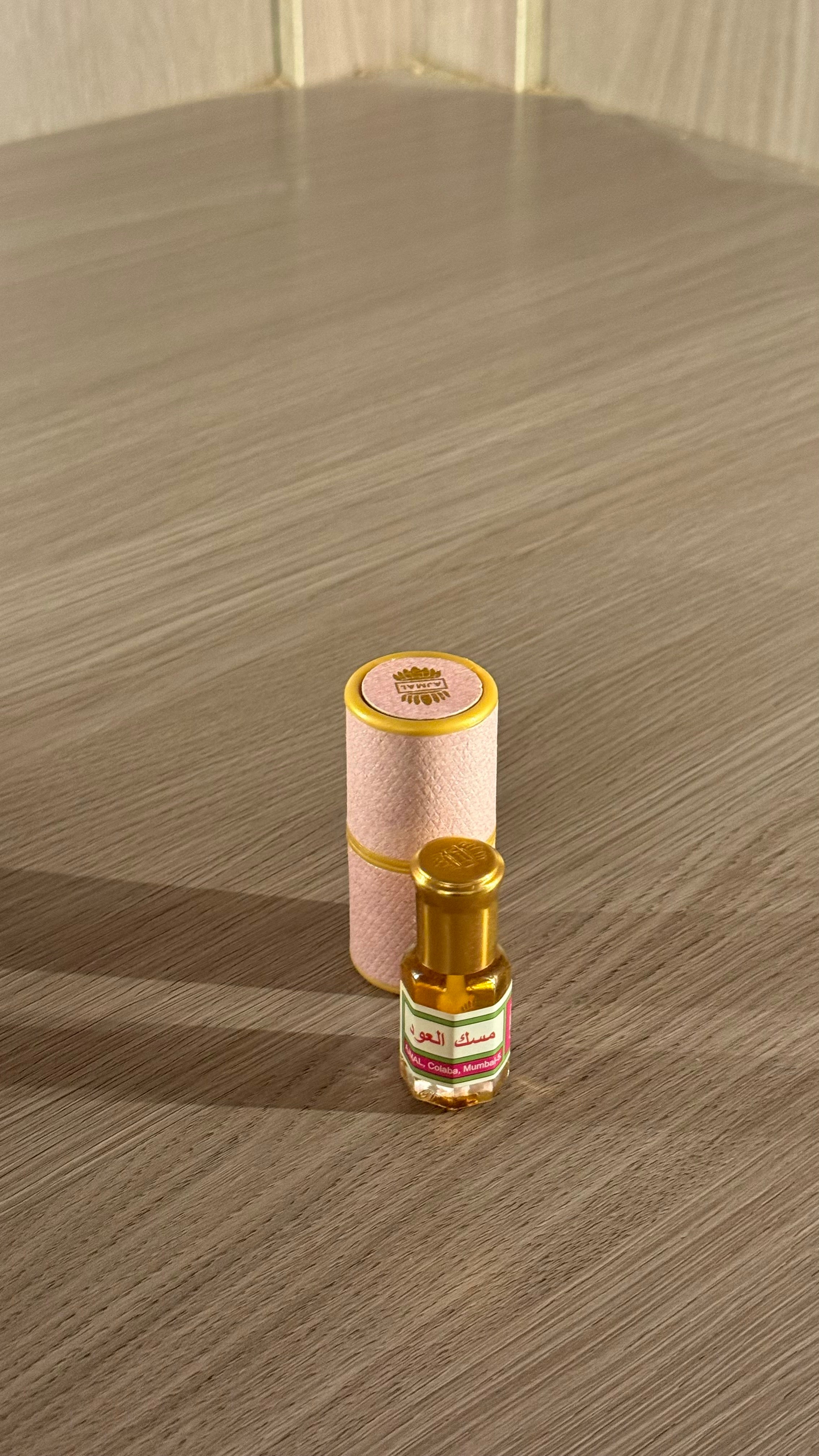 مسك العود بحجم النص توله (٦مل)