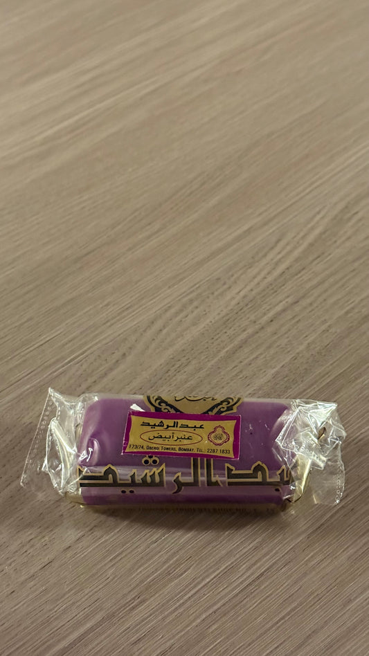 عنبر ابيض بحجم نص توله (٦مل)