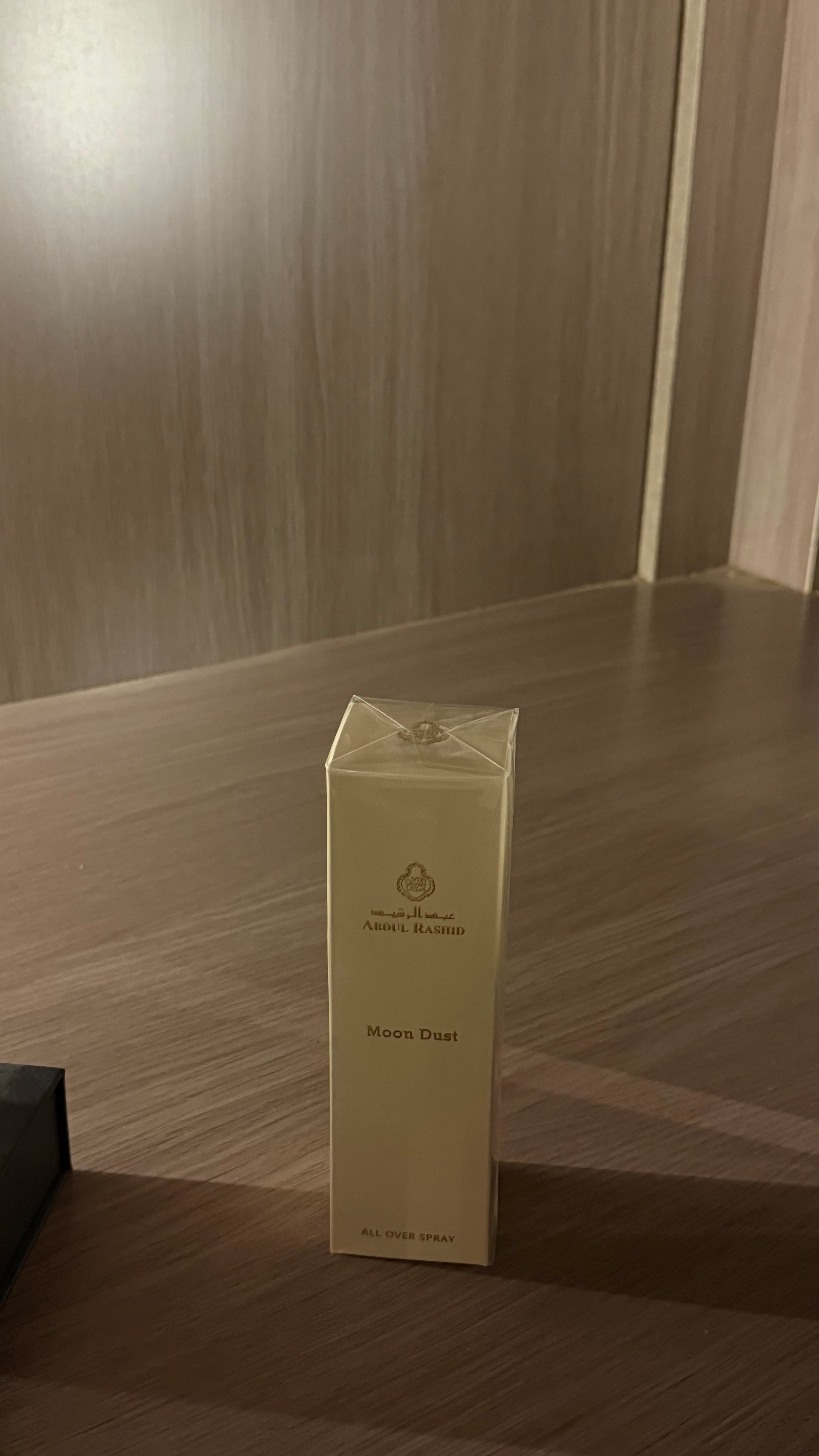 اول اوفر مون دست