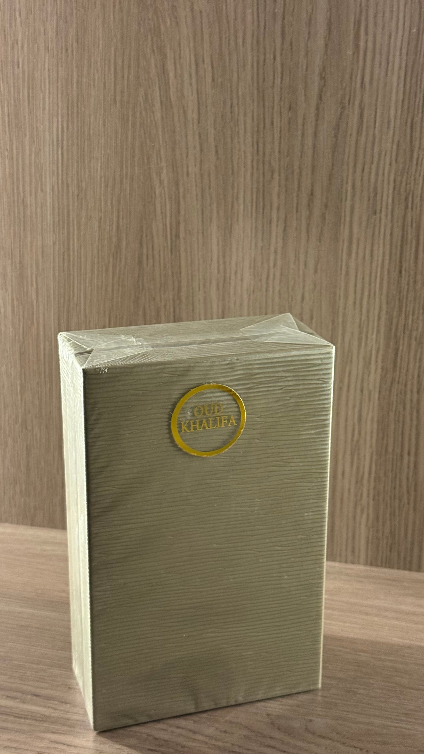 عطر عود خليفة