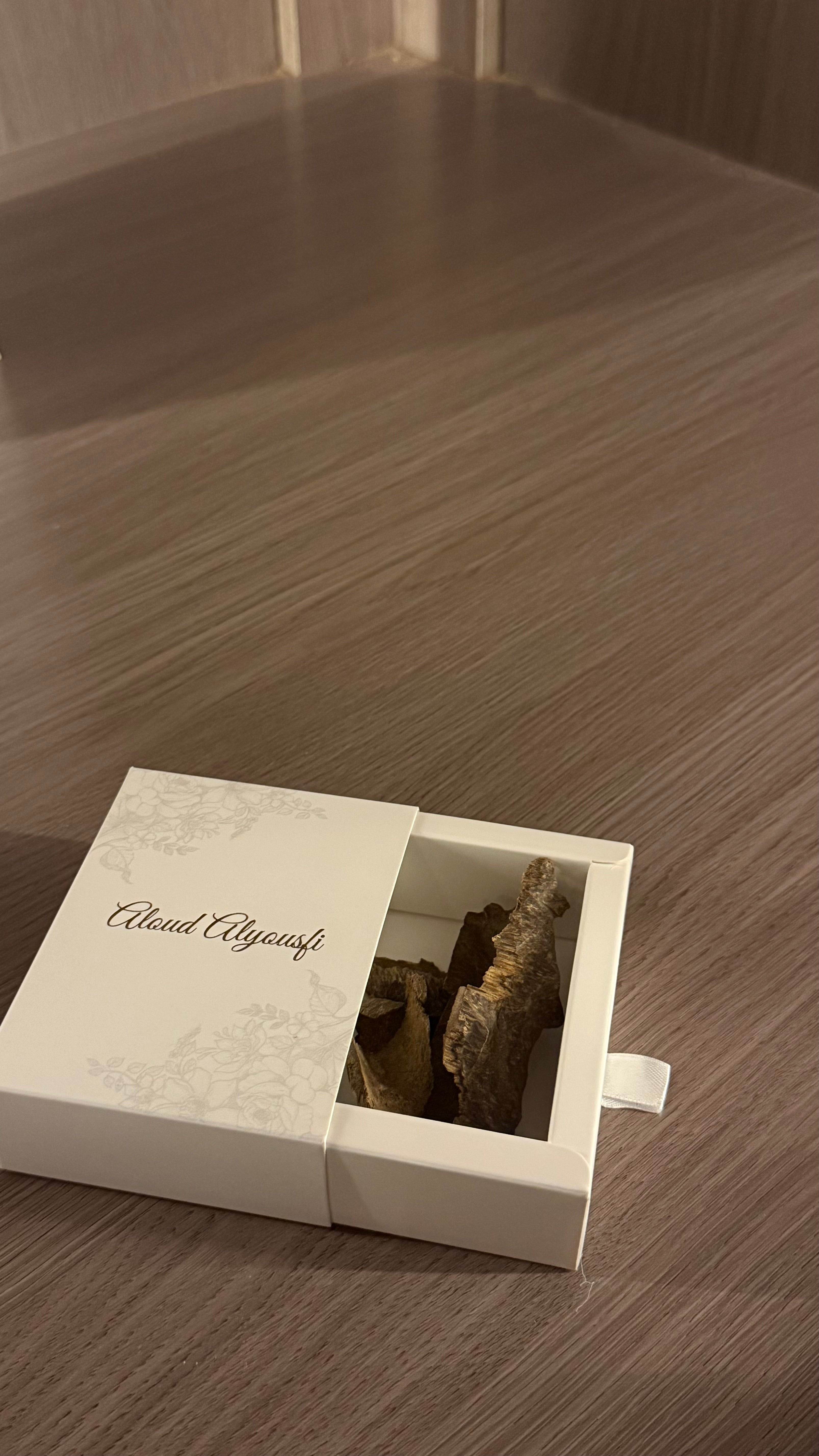 عود تراد تايلاندي بحجم توله (١٢ جرام)