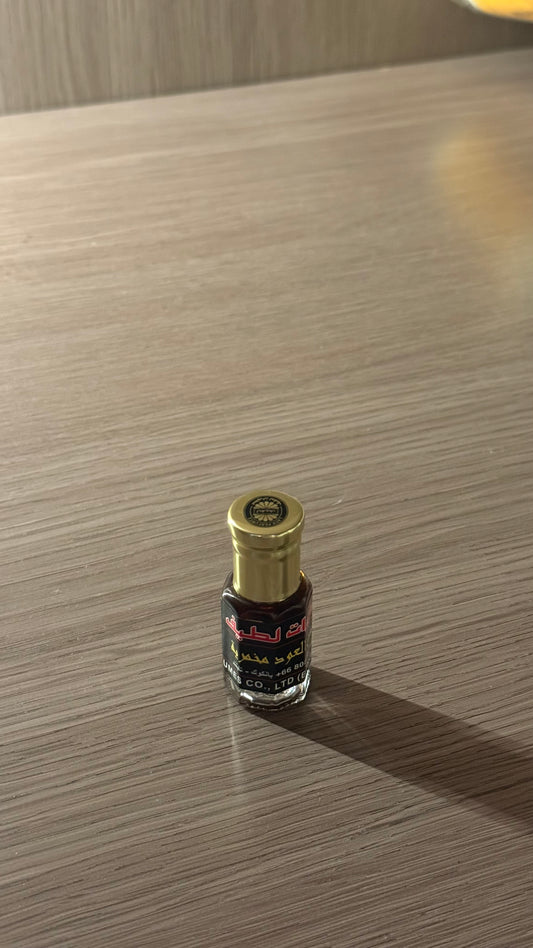 دهن عود مخمرية بحجم نص توله(٦مل)